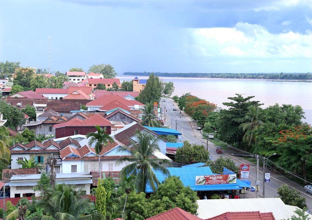 Mekong Dolphin Hotel Kratie Ruang foto
